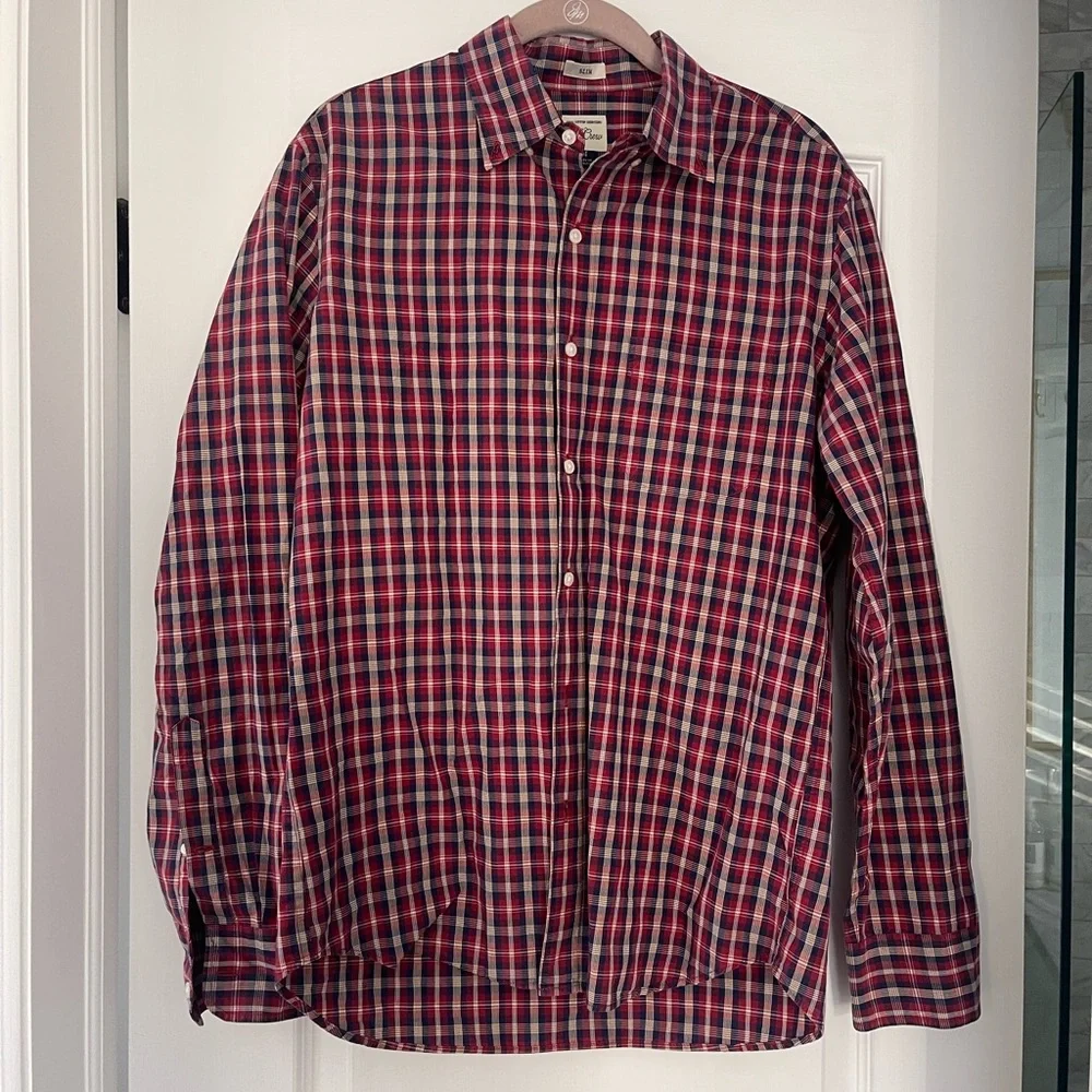J.Crew Slim Fit Plaid Button Down Shirt Red Navy Men’s Size M Sewn for J.Crew